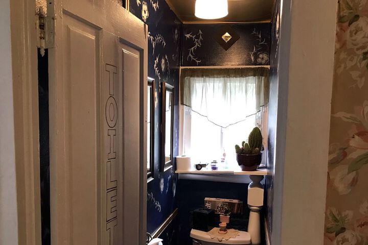 Room 35 of 79