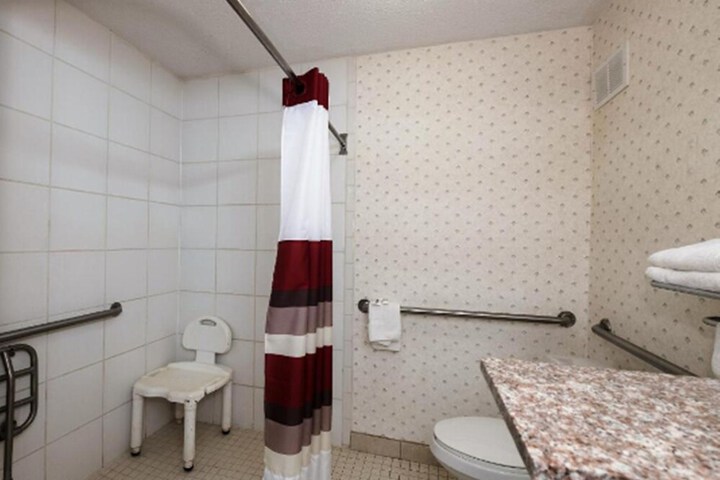 Room 7 of 14