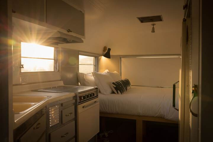 Room 18 of 38