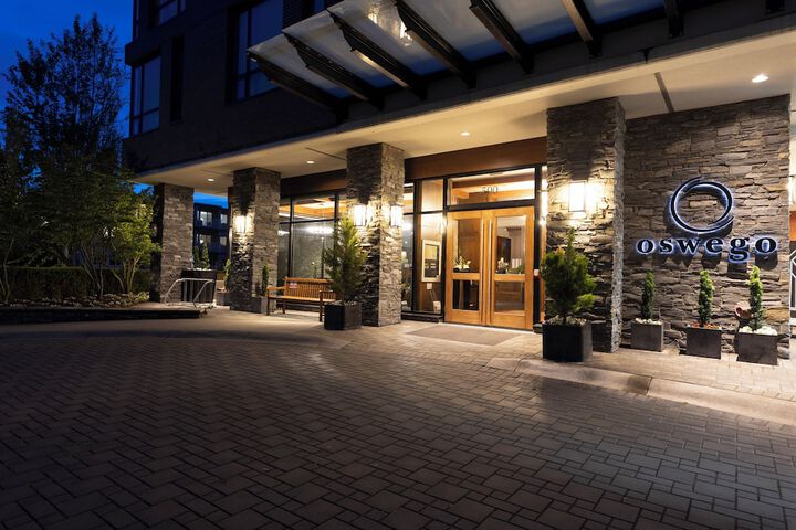 The Oswego Hotel