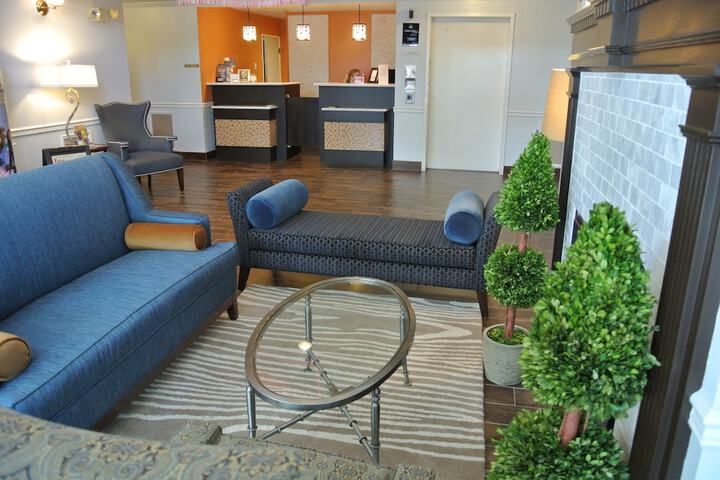 Hotel Interior 7 of 75