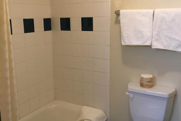 Room 34 of 44
