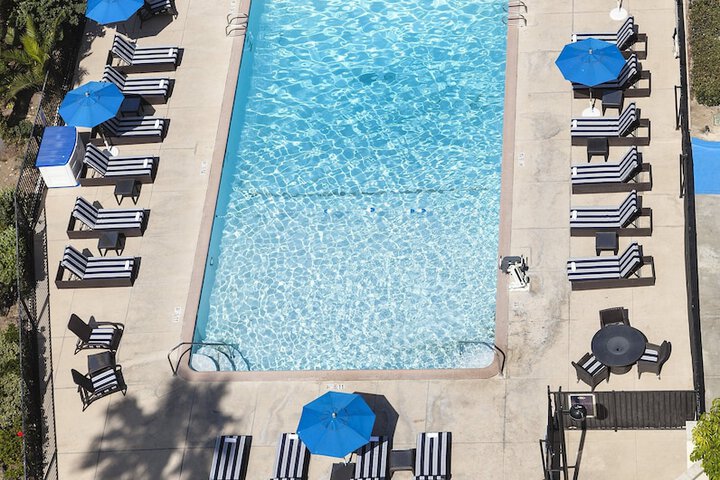 Pool 16 of 185