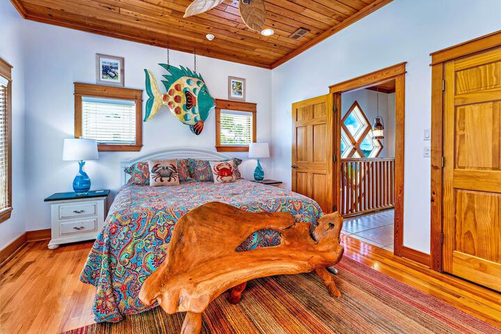 Riverfront Carrabelle Home w / Furnished Patio!
