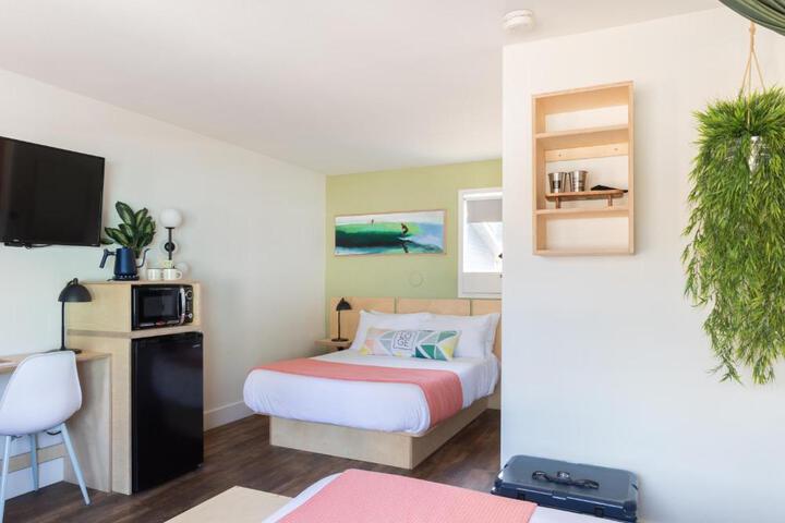 Gravity Haus Westport