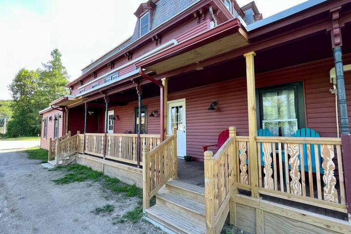 5 Bed 3 bath Apt Near Jiminy Peak Berkshires