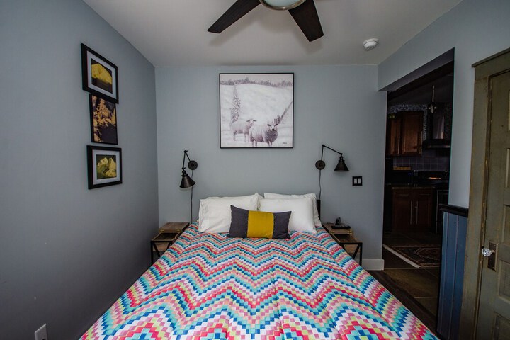 Room 26 of 40