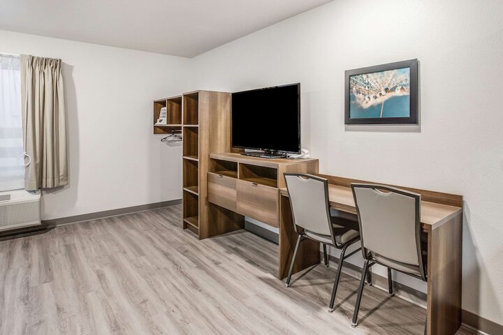 Room 18 of 39