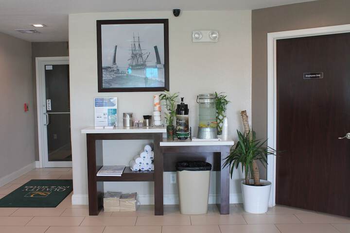 Hotel Interior 36 of 120
