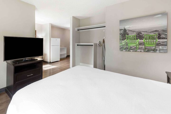 Room 18 of 43