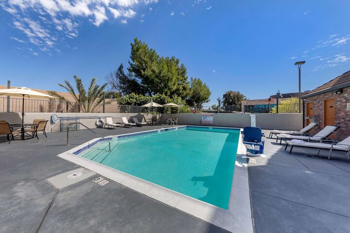 Pool 5 of 32
