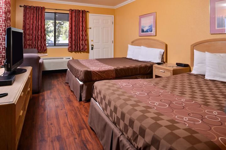 Room 20 of 31