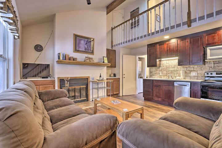 Fireplace & Stream Access: Cozy Grand Lake Retreat