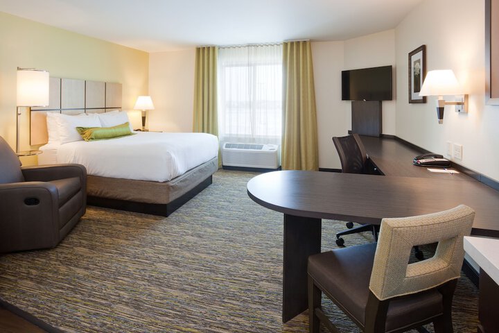 Room 21 of 28