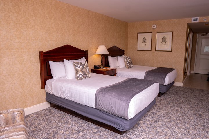 Room 8 of 30
