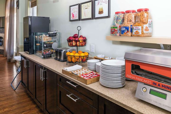 Breakfast/Coffee Service 48 of 55