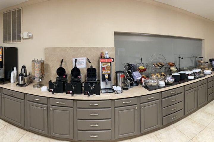 Northfield Inn Suites & Conference Center