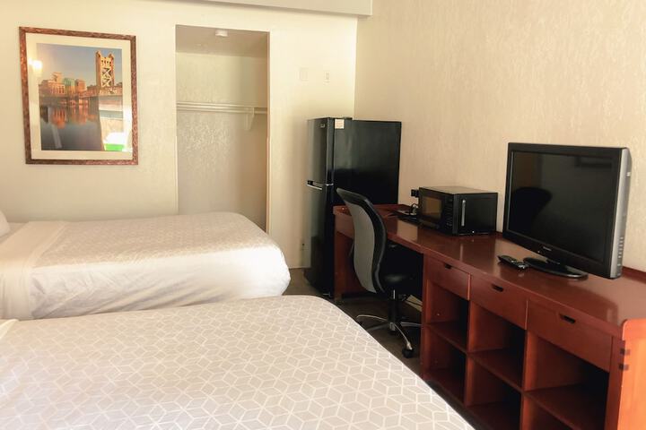 Room 11 of 20