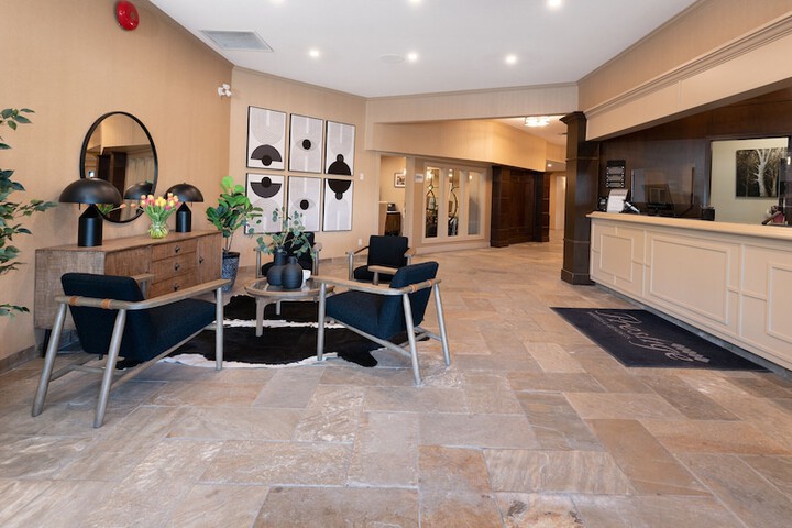 Prestige Vernon Hotel