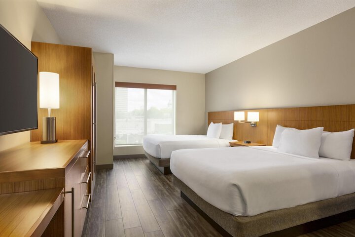 Hyatt Place Columbia / Downtown/The Vista