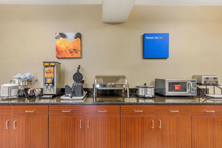 Breakfast/Coffee Service 40 of 46