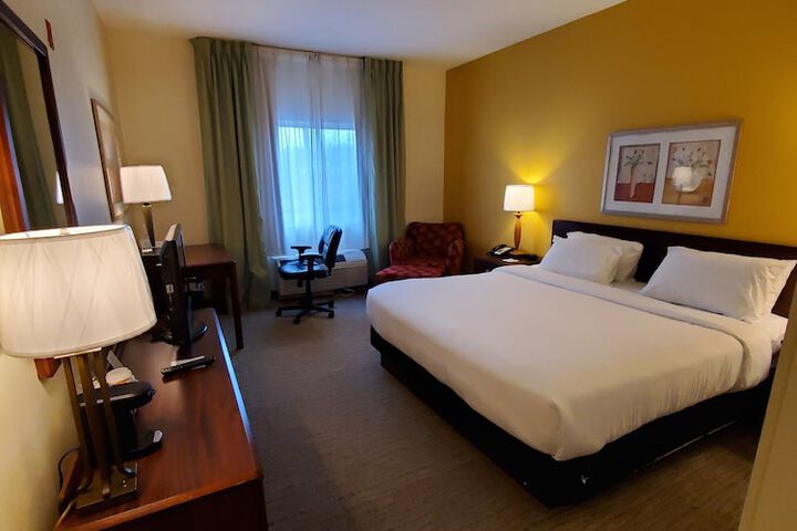 Wingate by Wyndham Uniontown