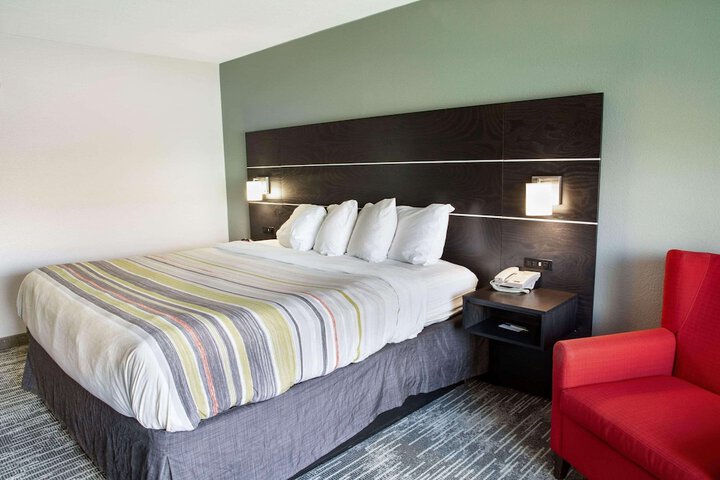 Country Inn & Suites by Radisson Columbus West, OH