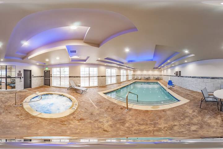 Pool 5 of 35
