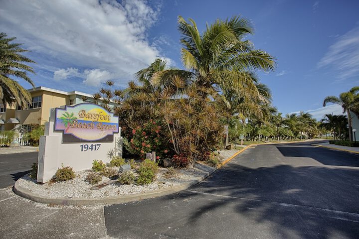 Barefoot Beach Resort
