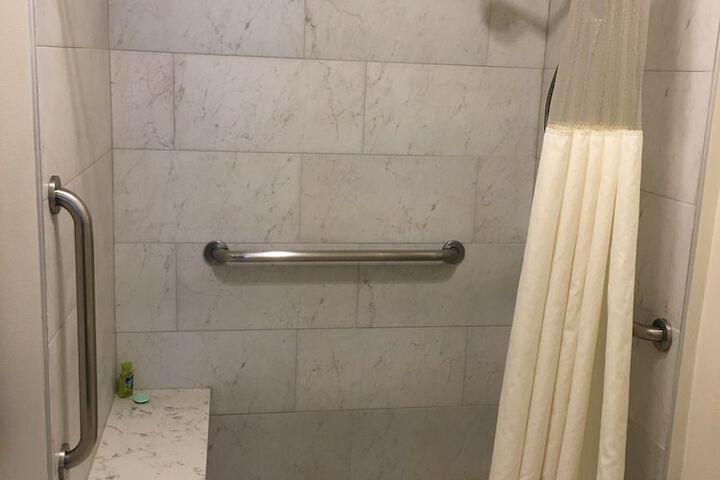 Room 42 of 66