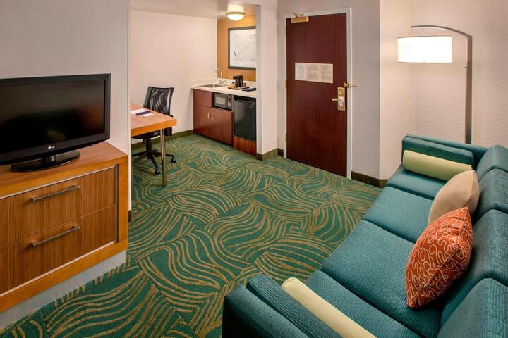 Willow Grove Inn