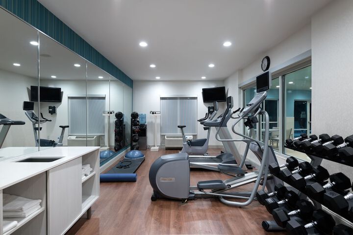 Holiday Inn Express & Suites Florence I-95 & I-20 Civic Center by IHG