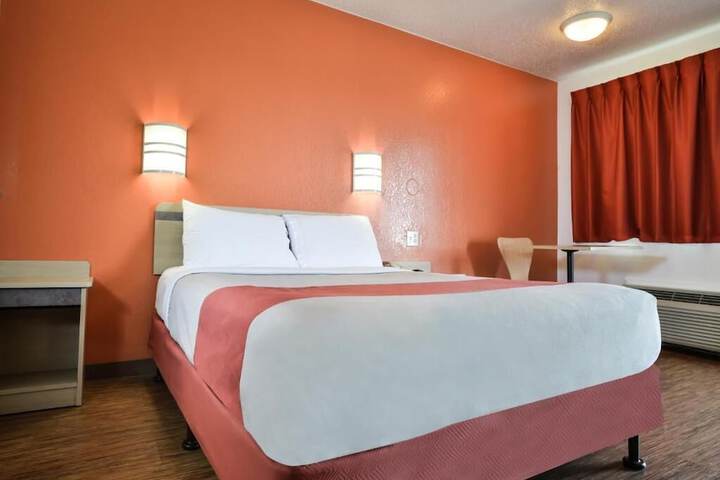 Motel 6 Saint Joseph MO