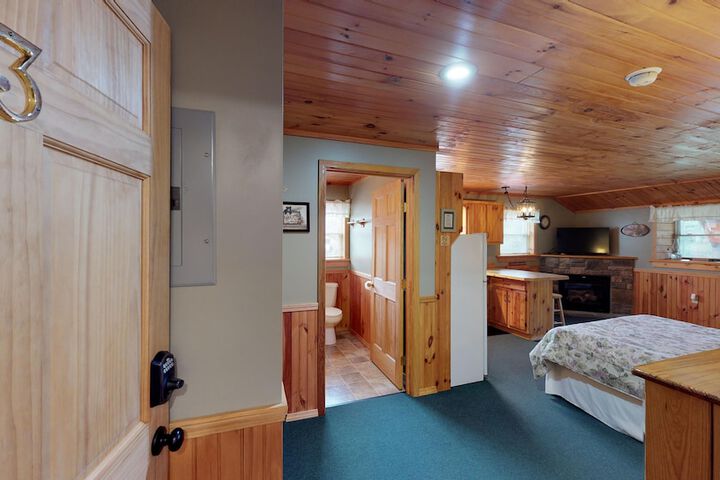 Room 139 of 176
