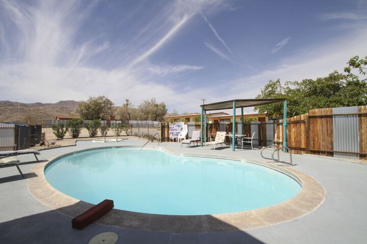 Pool 15 of 64
