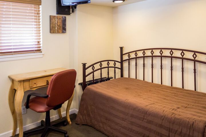 Room 44 of 90