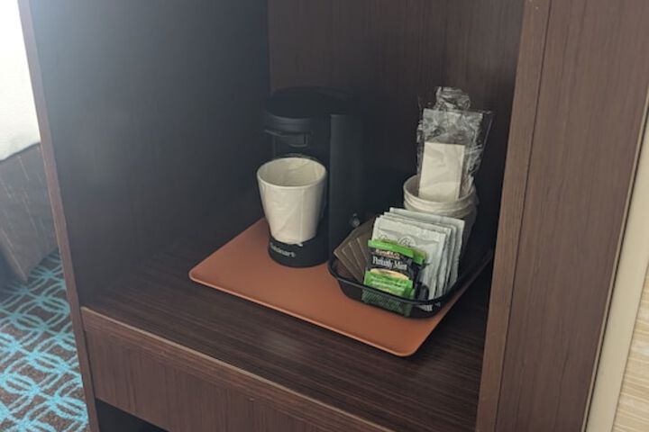 Room 25 of 47
