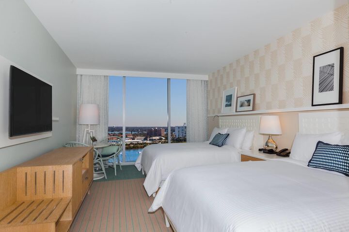 Wyndham Grand Clearwater Beach