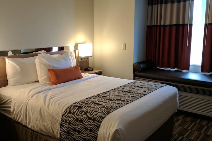 Room 22 of 46
