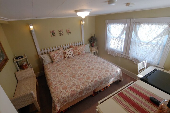 Island Guest House B & B