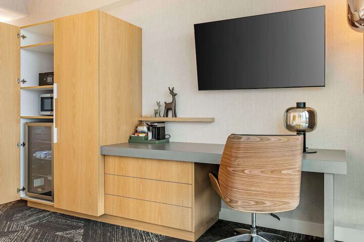 Room 31 of 46