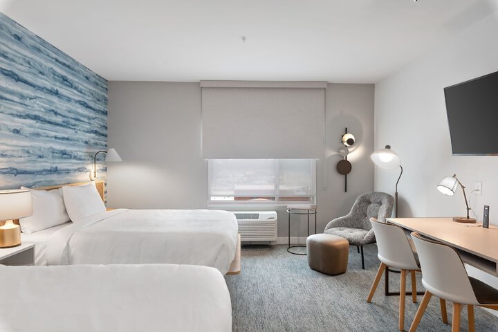 Room 32 of 55