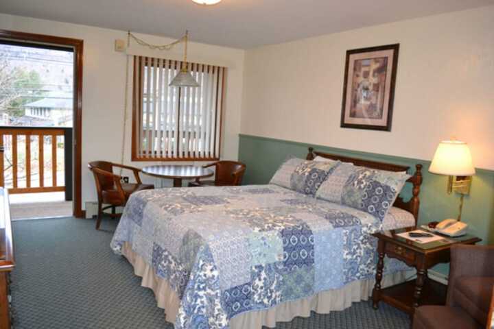 Room 15 of 34
