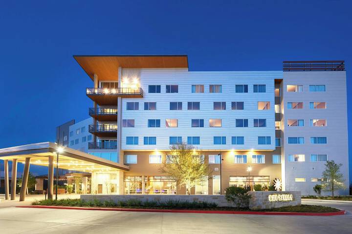 The Stella Hotel Autograph Collection