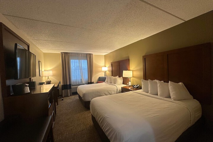 Wingate by Wyndham Pittsburgh / West Mifflin