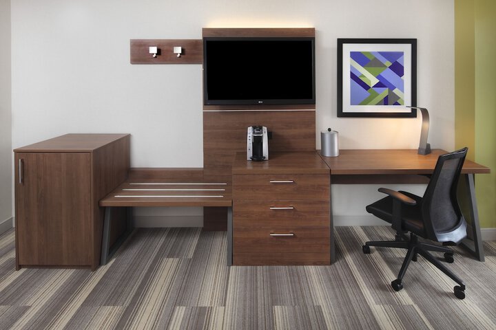 Room 15 of 50