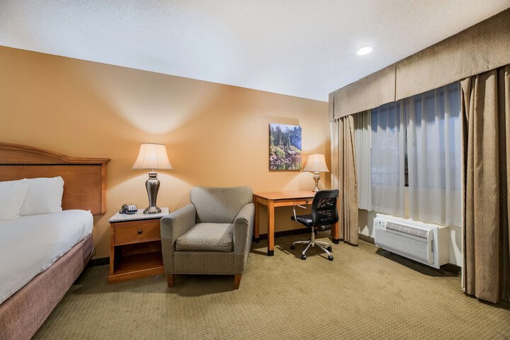 Room 13 of 17