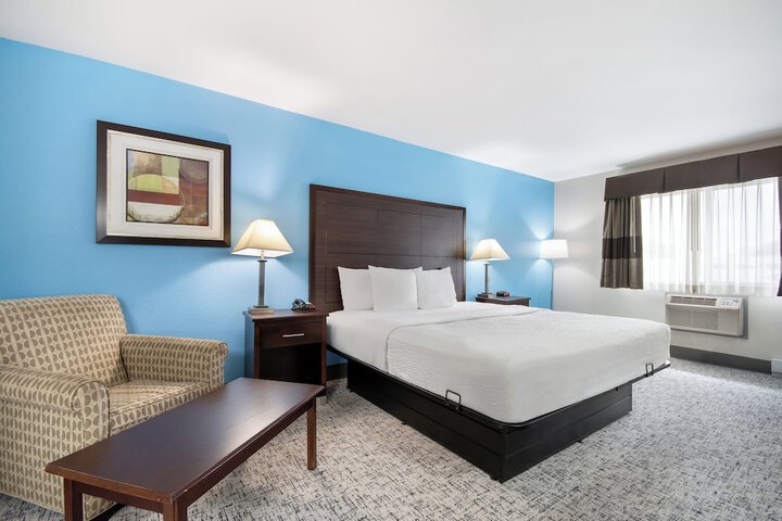 Baymont by Wyndham Marinette