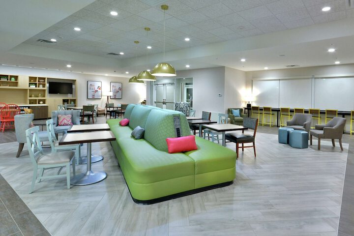 Hotel Interior 12 of 38