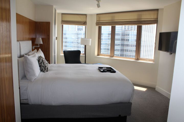 Room 15 of 42